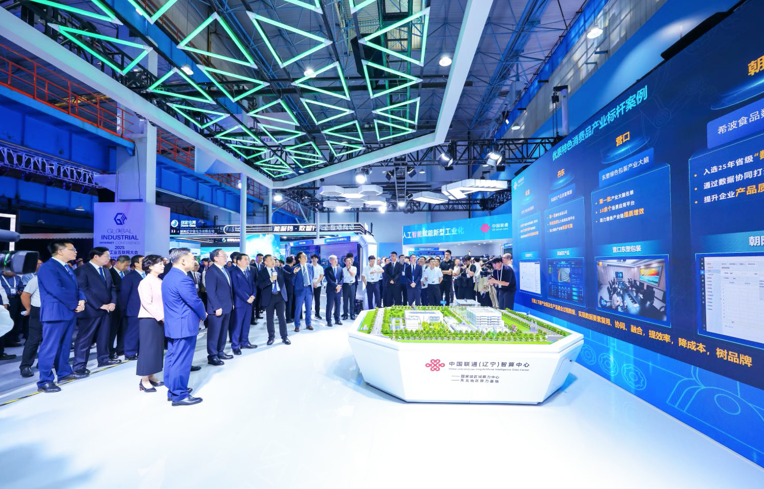 749684df98876e77f215b3d4e8ccc6b.jpg 749684df98876e77f215b3d4e8ccc6b.jpg